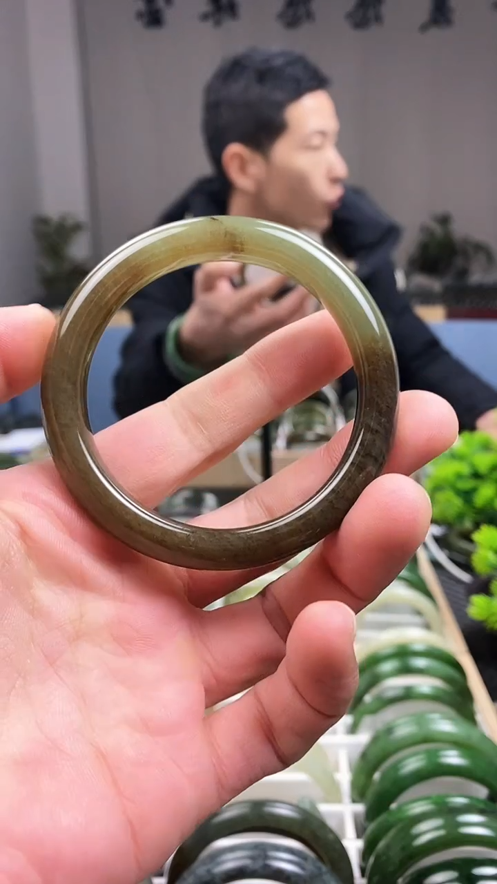 【闪购商品】和田玉手镯未镶嵌56.6