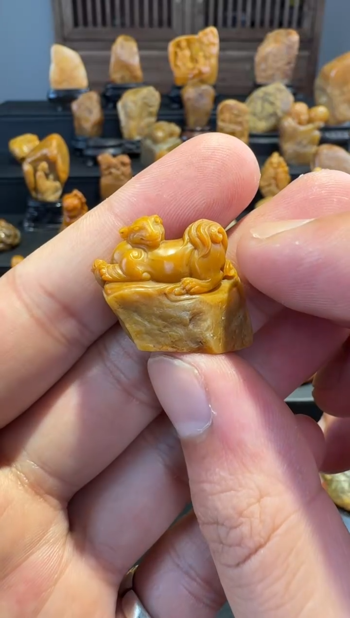 田黄石半知田黄直播间