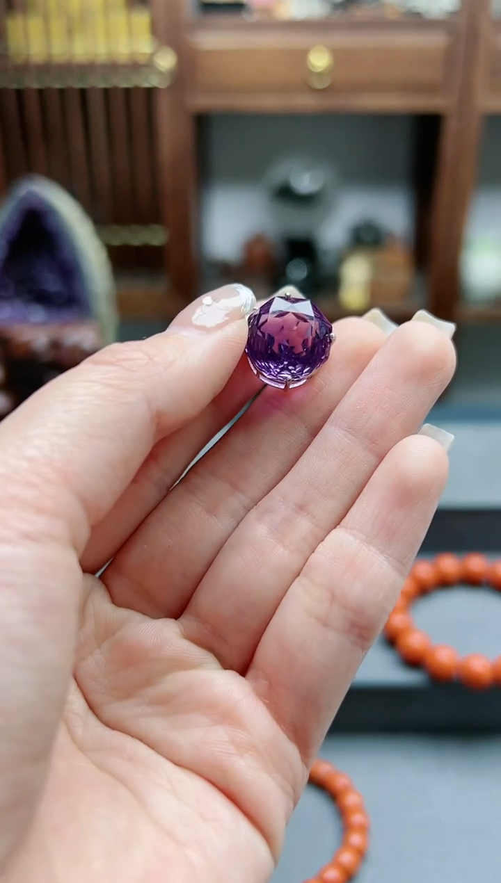 【闪购商品】水晶吊坠银S925镶嵌紫水晶吊坠*1 CBGF赠链+皮绳