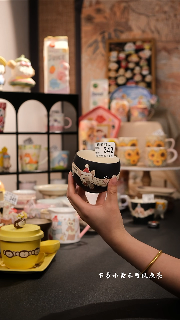 摆件景德镇手工手绘设计师款