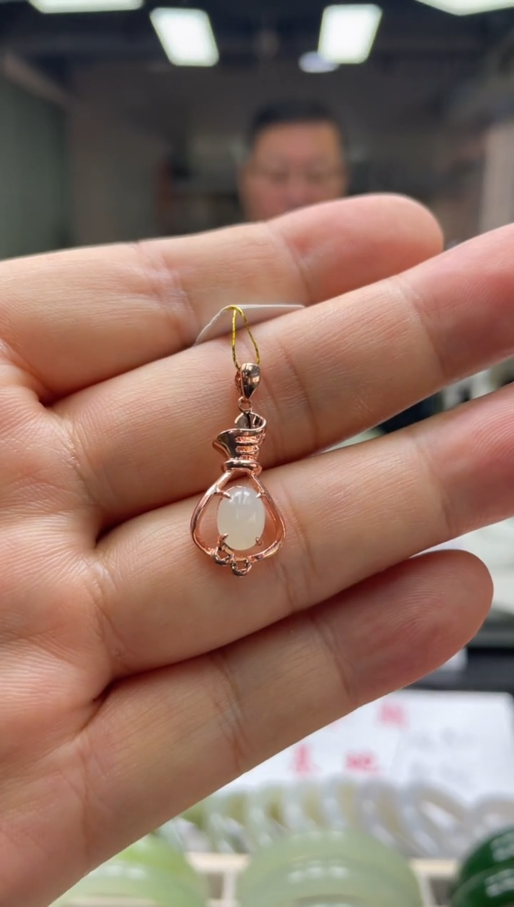 【闪购商品】和田玉吊坠银S925镶嵌送皮绳多样性发货其一2