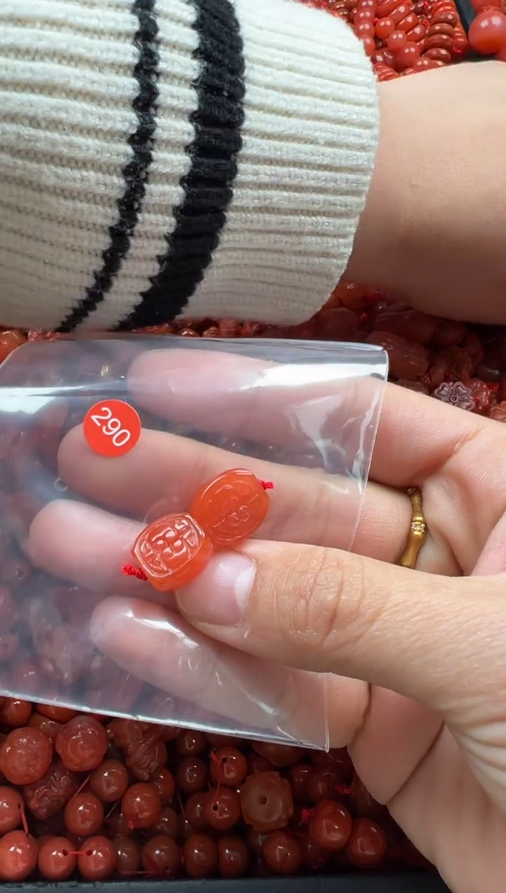 【闪购商品】南红玛瑙颈饰未镶嵌1