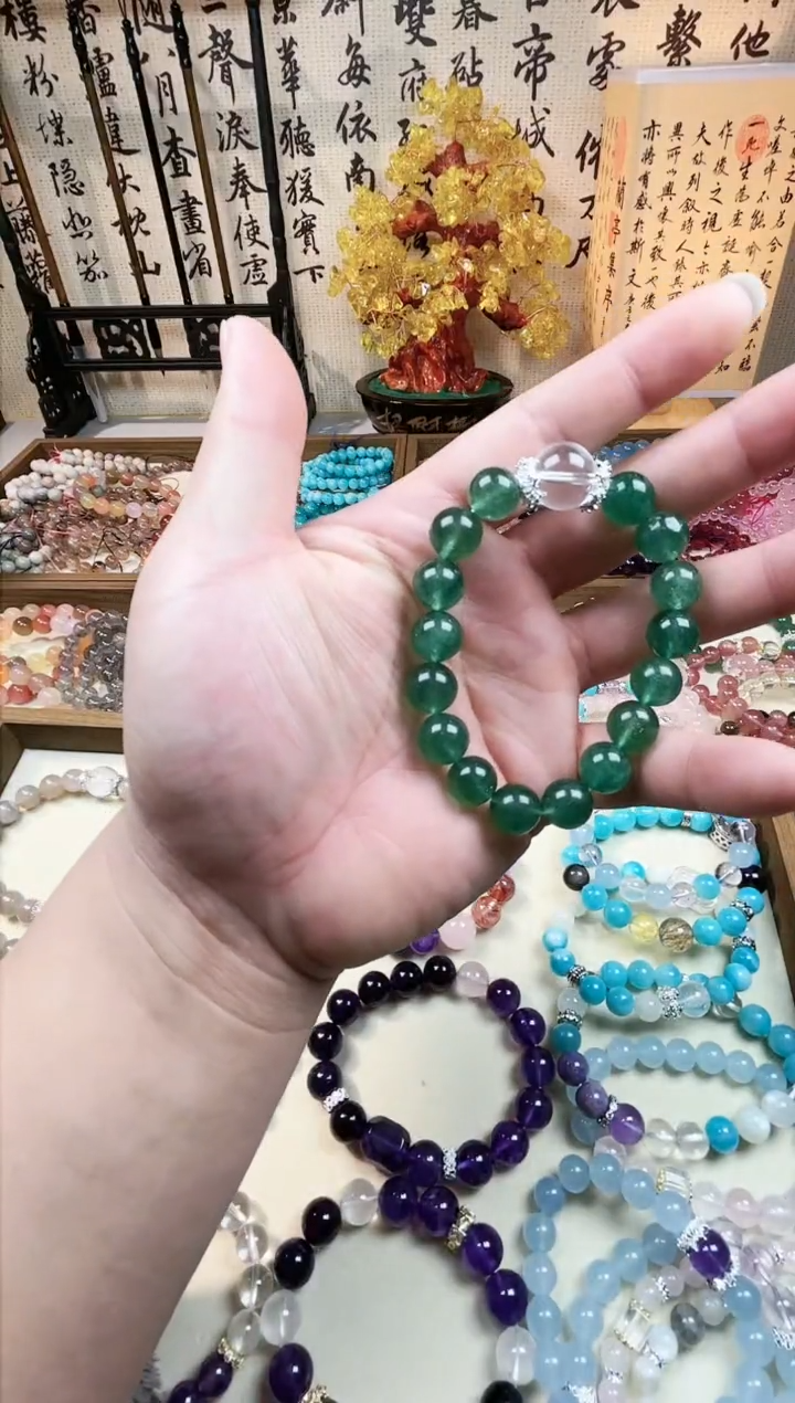 【闪购商品】硅化玉手链合金绿草莓晶手串设计款，11mm