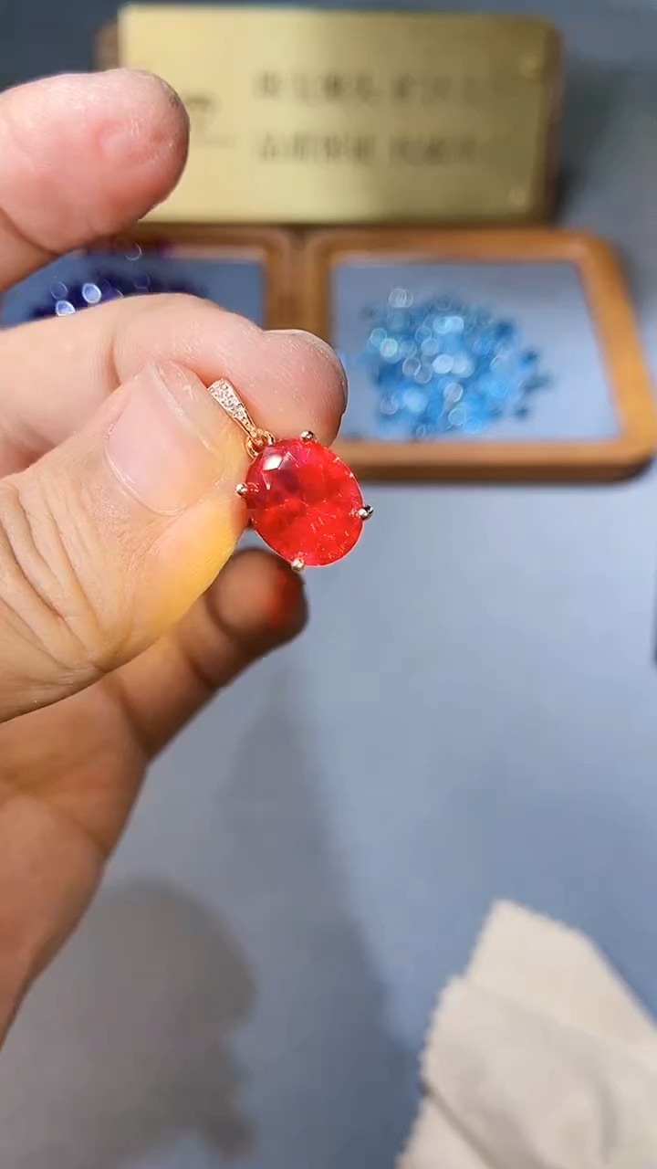 【闪购商品】红宝石颈饰银S925镶嵌54