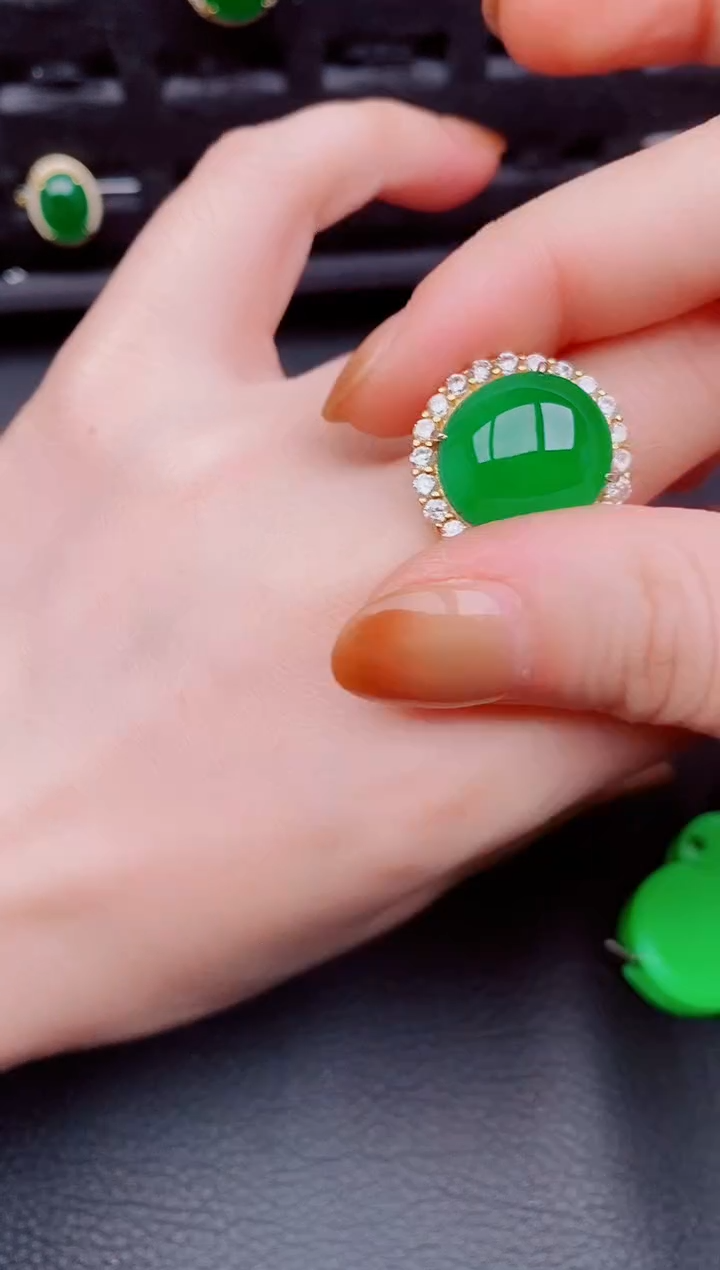 【闪购商品】翡翠戒指银S925镶嵌天然a货翡翠611