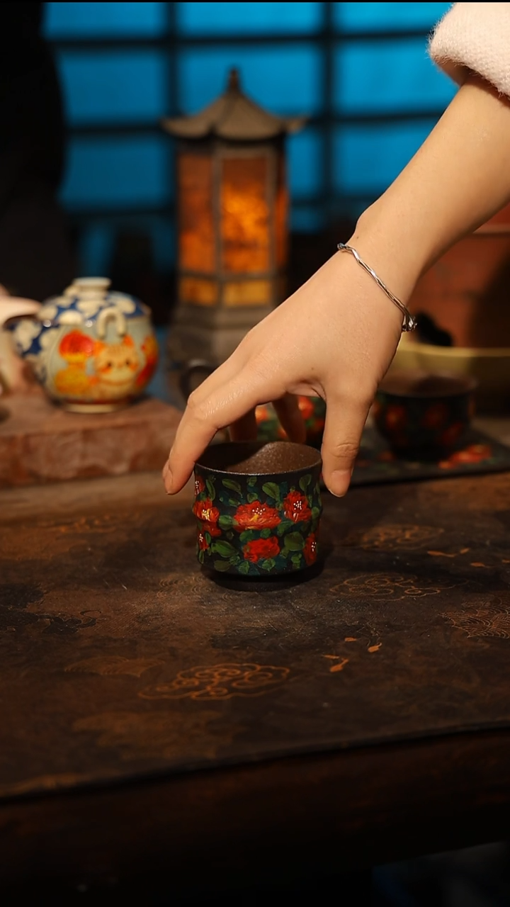 陶瓷景德镇高温釉下彩手工手绘款式