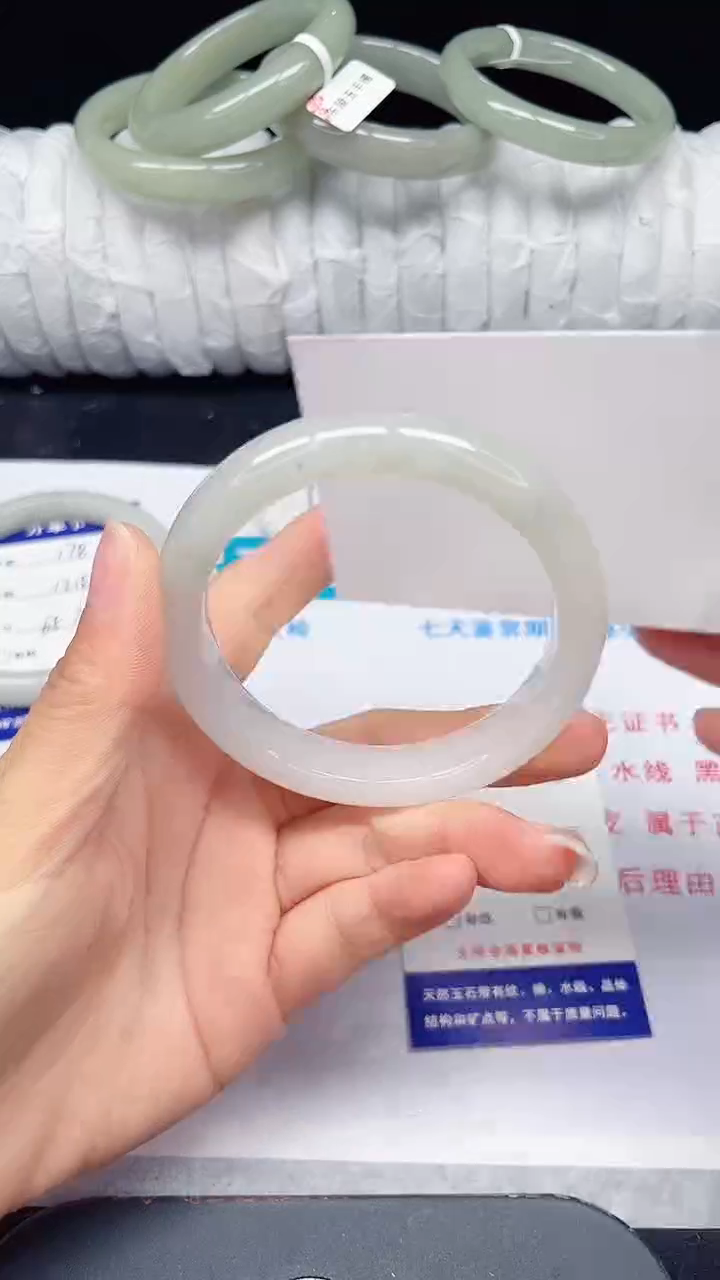 未镶嵌手镯石英质玉179-58/59