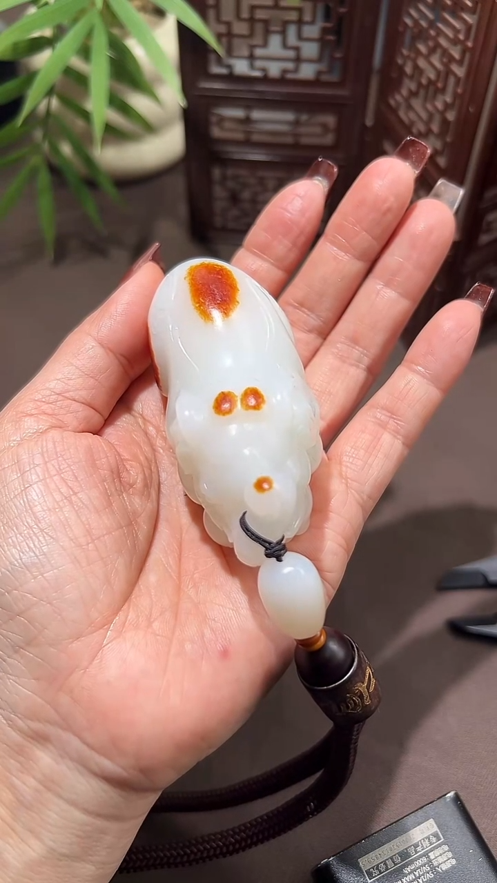 未镶嵌和田玉把件和田玉吉祥如意手把件13