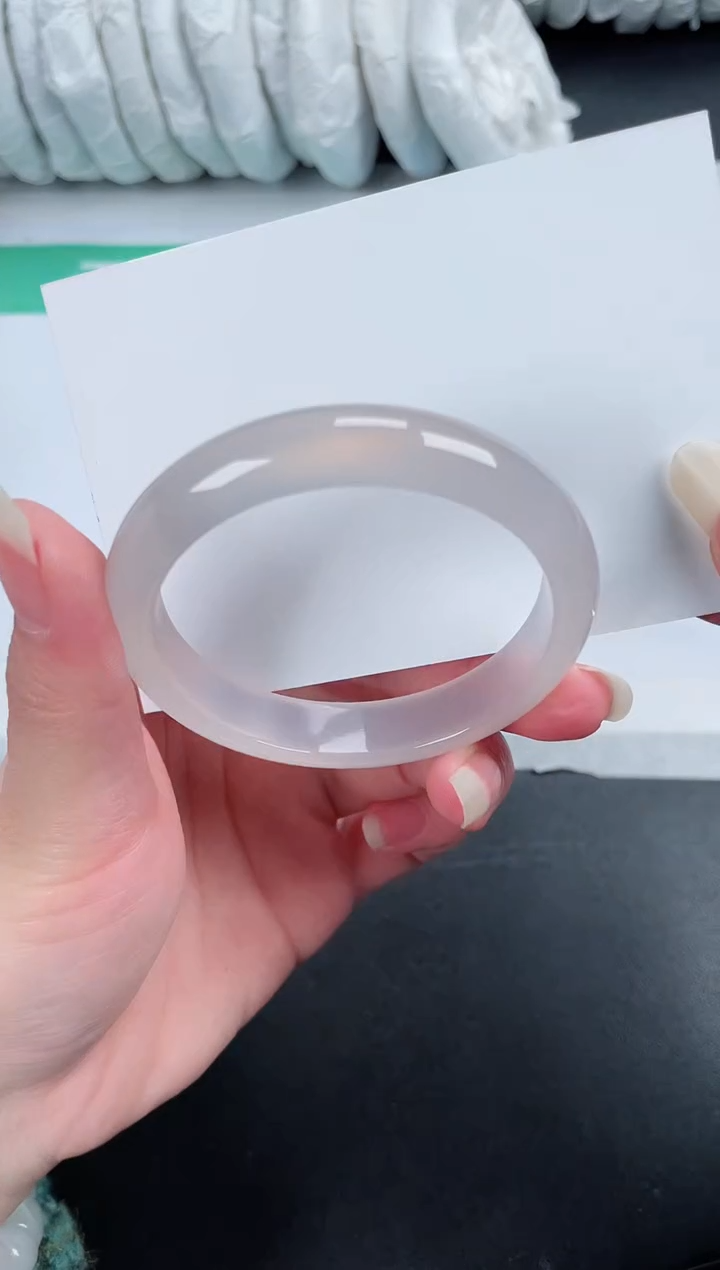 【闪购商品】石英质玉手镯未镶嵌51-53