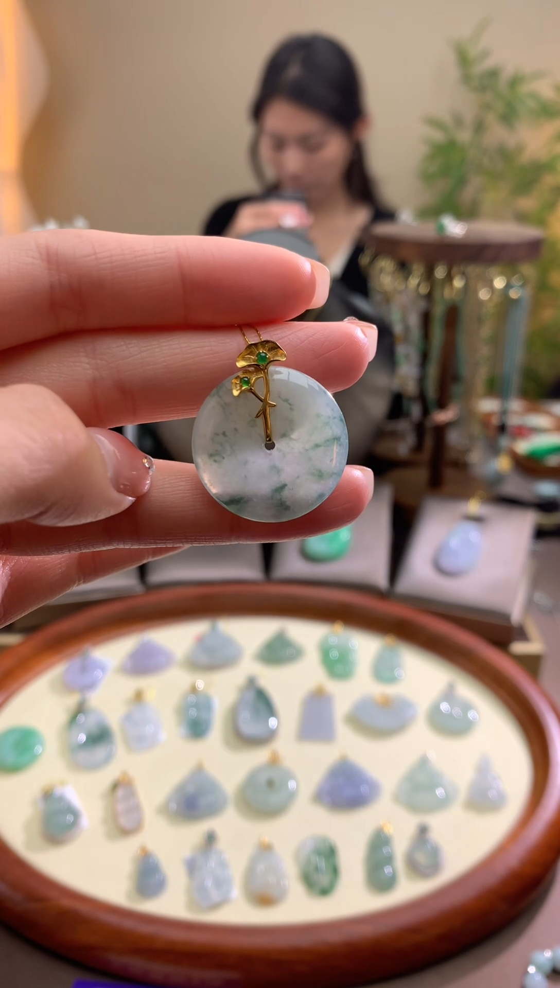 【闪购商品】翡翠颈饰18K金镶嵌平安扣