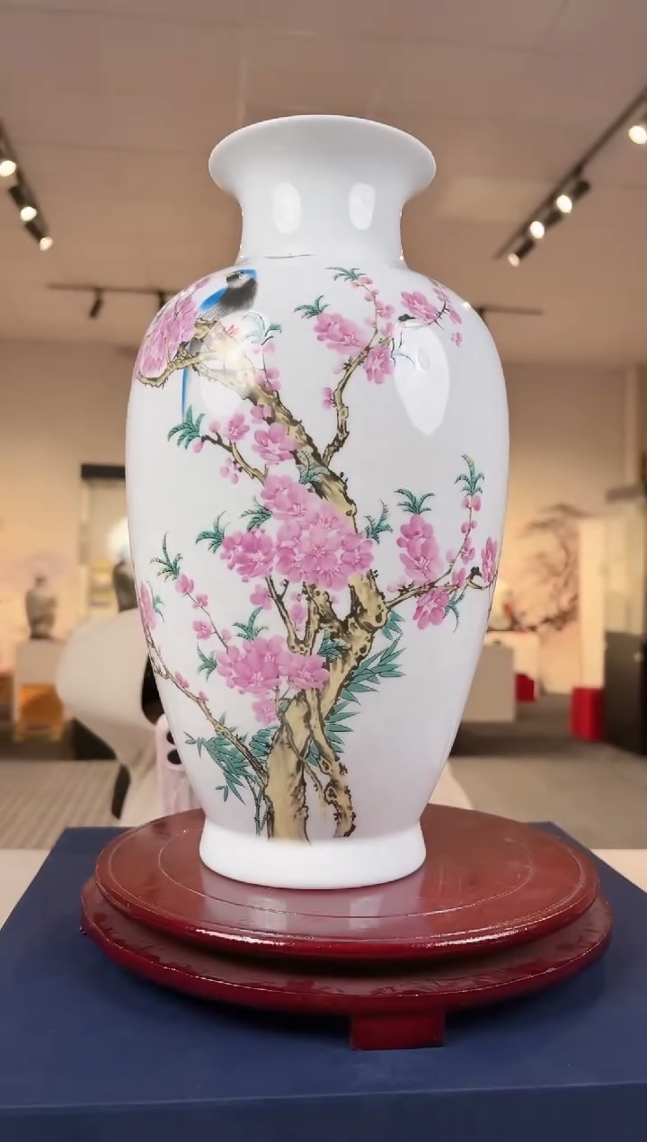 摆件陶瓷水点桃花冬瓜瓶+底座