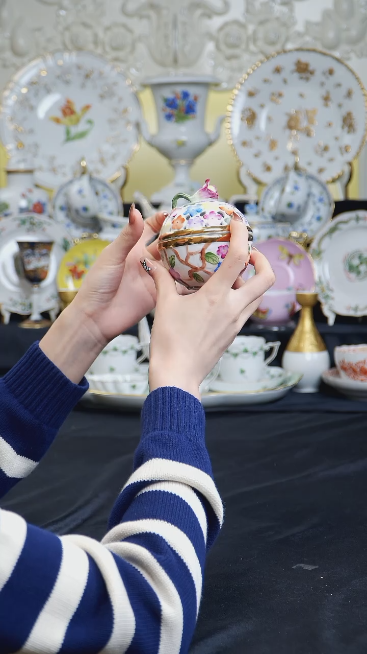 骨瓷婷婷中古器物如图所示32