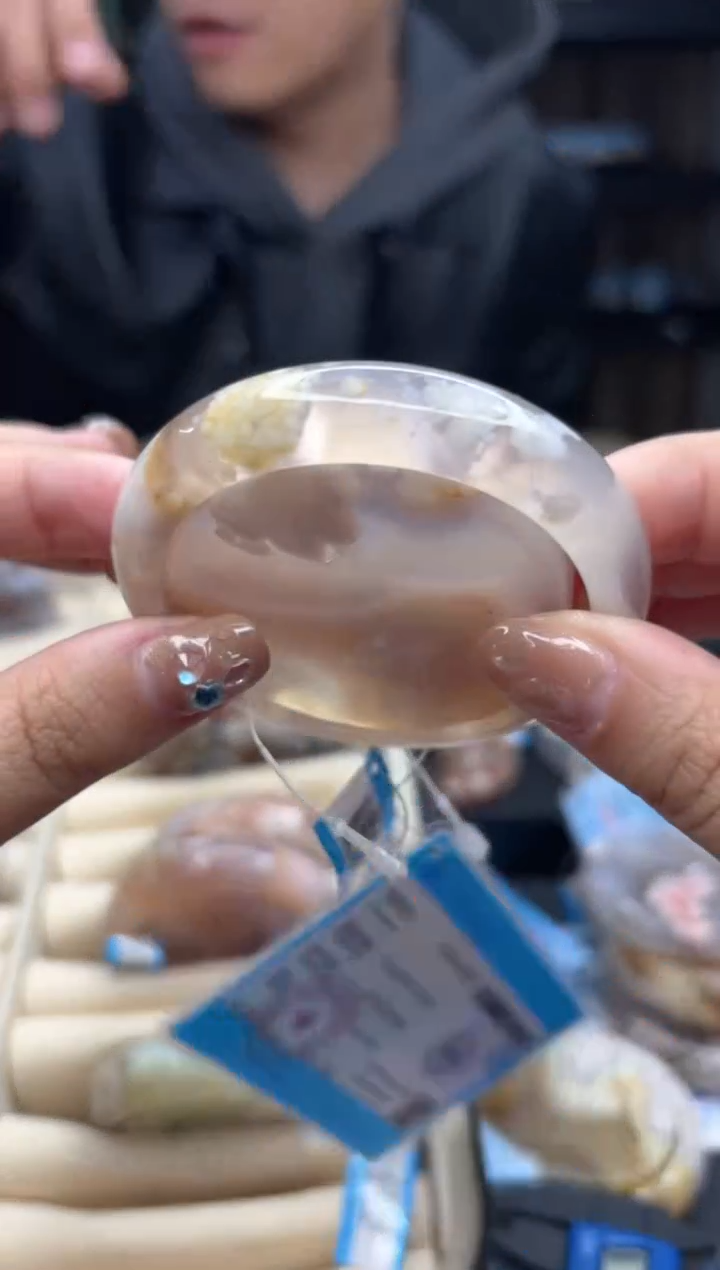 【闪购商品】石英质玉手镯未镶嵌440（53圈赠送镯心）