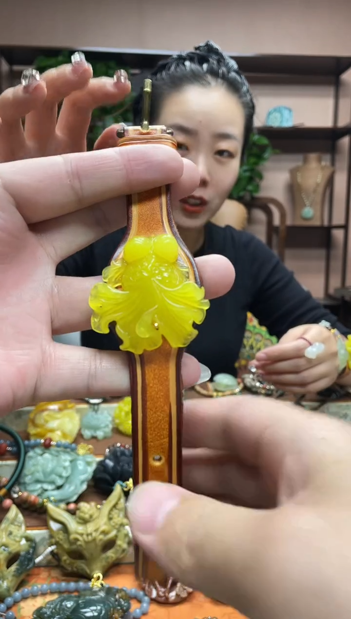 未镶嵌岫玉吊坠多样性发货发其中之一