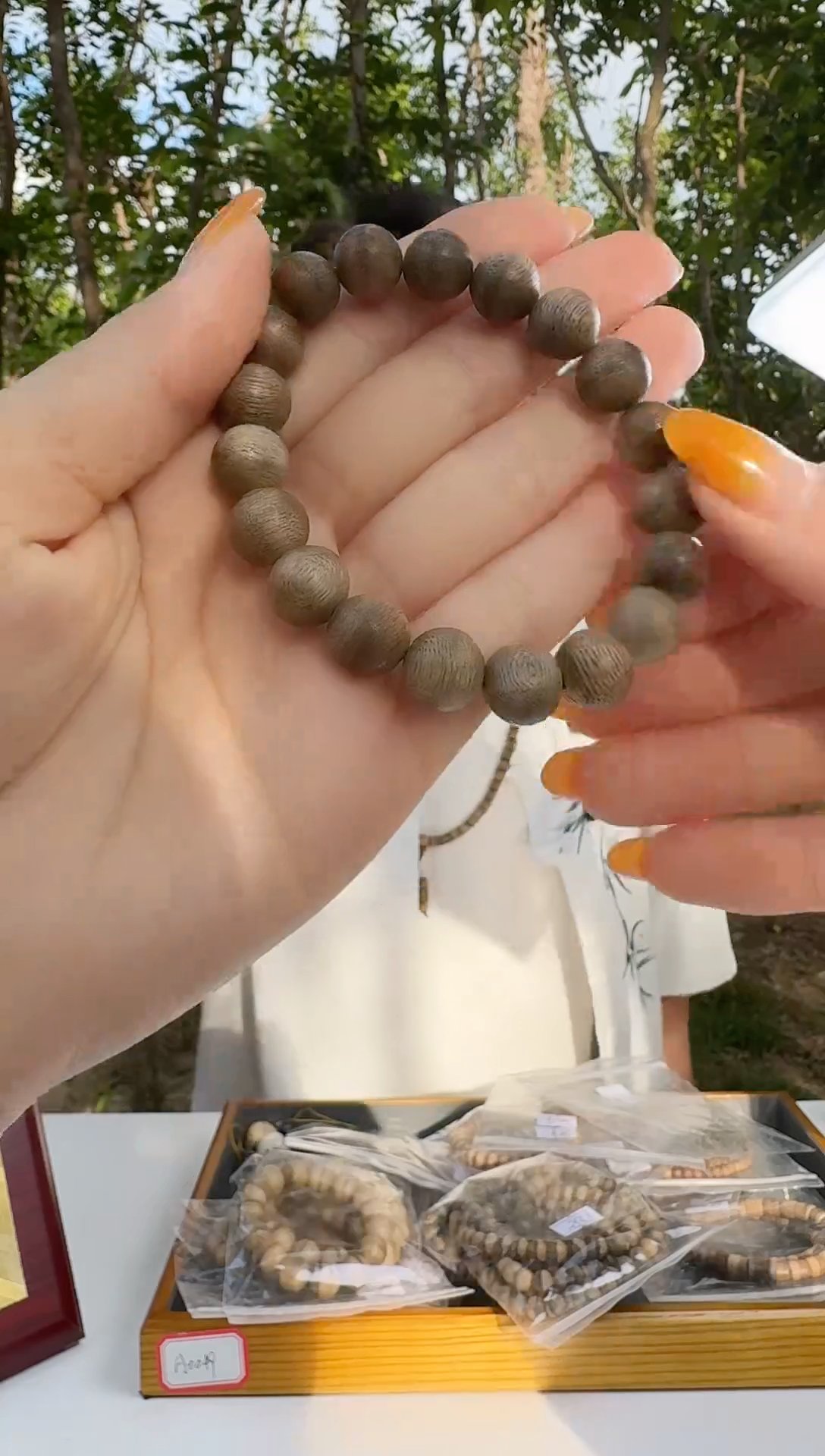 沉香手串10m圆珠单圈手串