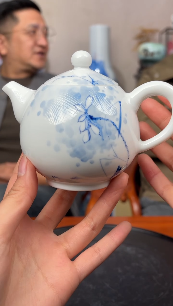 【闪购商品】壶A10【人间瓷画】《杨大川》