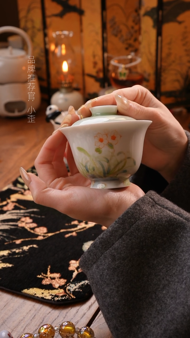 【闪购商品】和哈哈哈哈哈哈哈哈-无礼盒