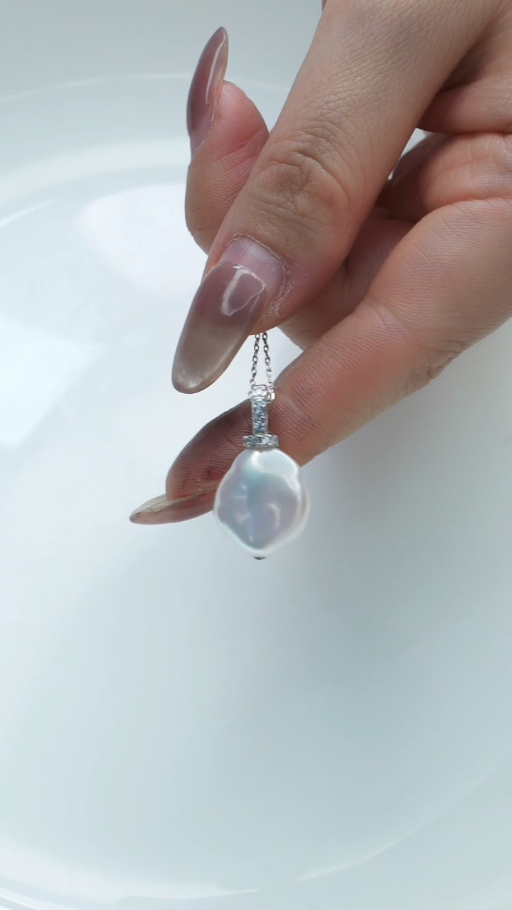 【闪购商品】淡水珍珠吊坠(赠链)银S925镶嵌淡水珍珠无事牌万能扣