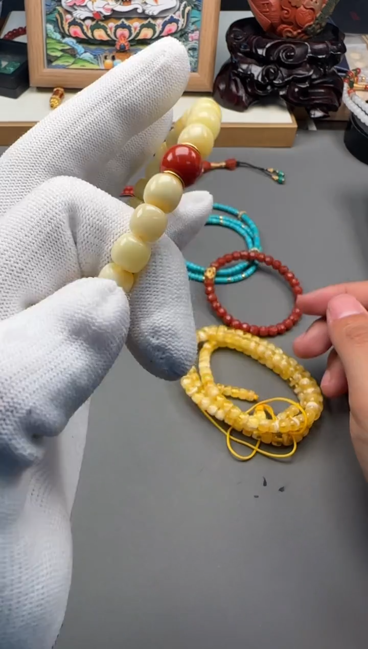 【闪购商品】蜜蜡裸石未镶嵌手串手串