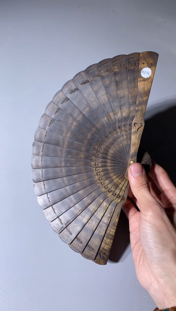 【闪购商品】金丝楠821号15cm乌木金丝楠小叶桢楠扇子
