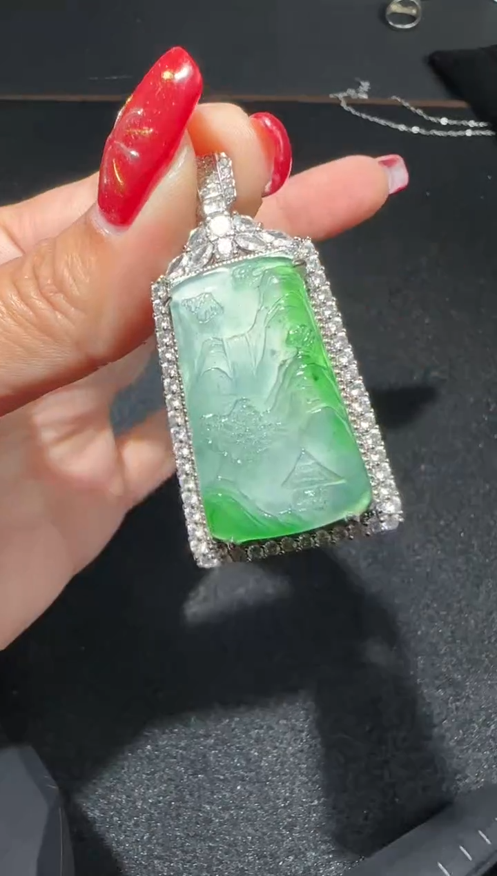 【闪购商品】翡翠吊坠(赠链)未镶嵌多样性发货拍一发一