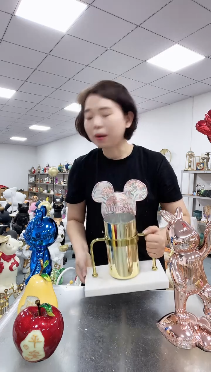 悦美陶瓷金腰带花瓶