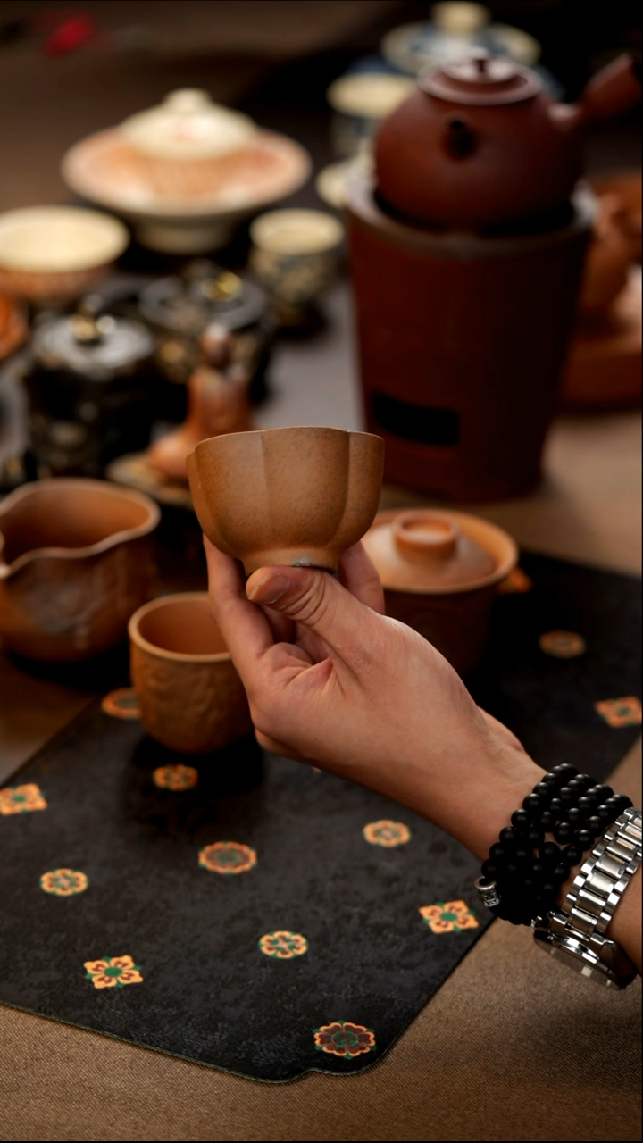 .......................