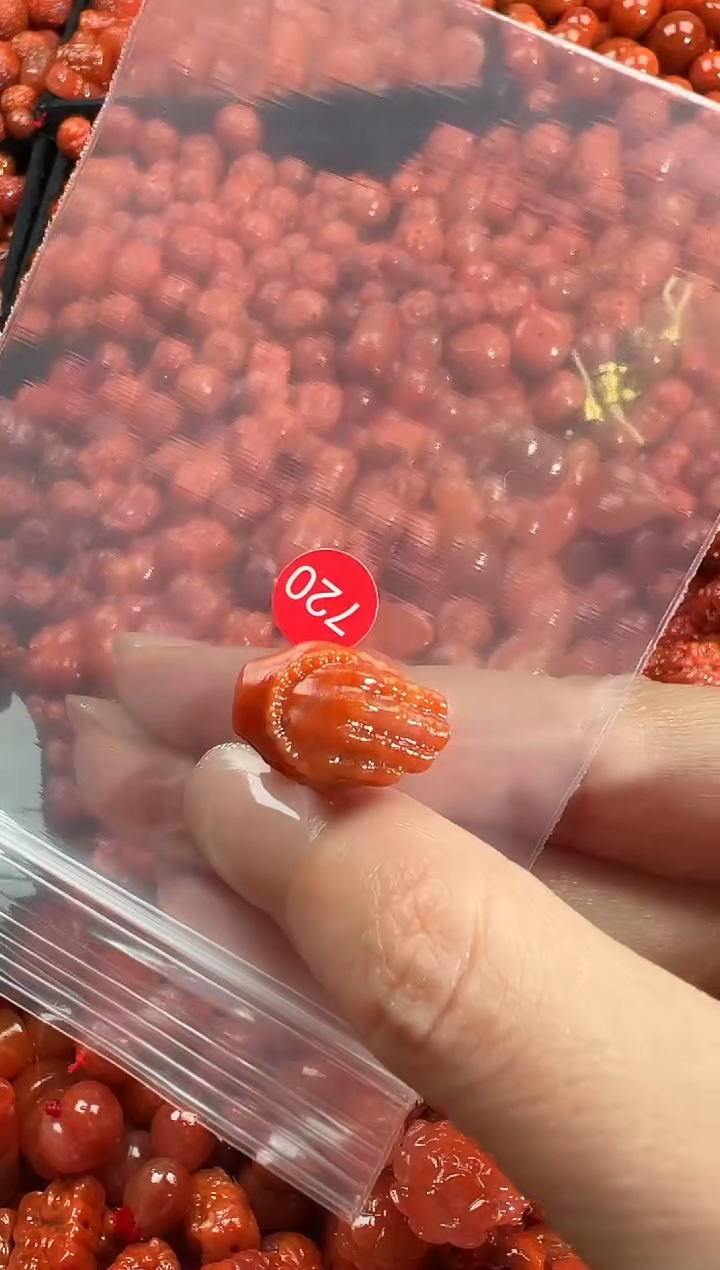 颈饰未镶嵌南红玛瑙黄*?1