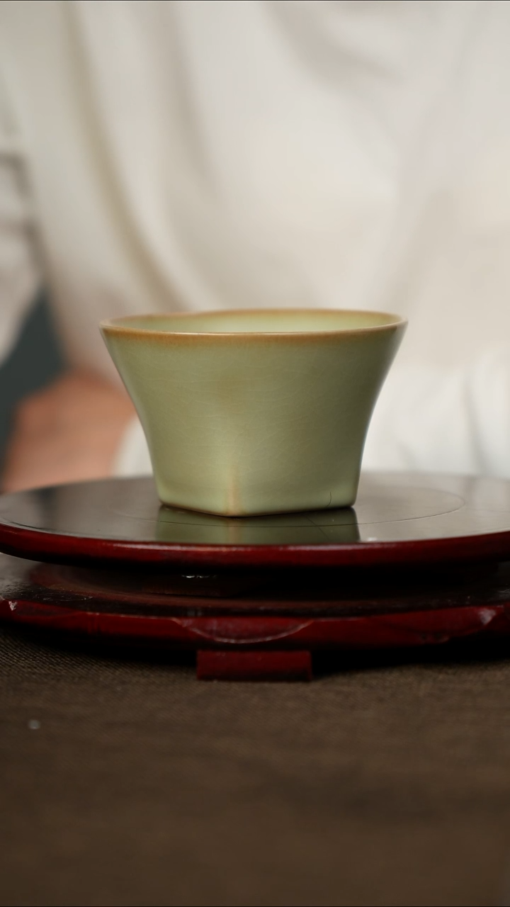 全品 粉青 天圆地方 带底款