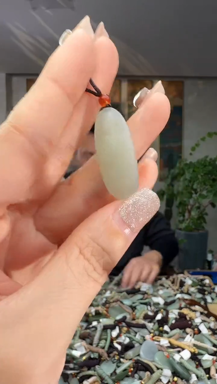 颈饰未镶嵌和田玉拍一发一多样性发货