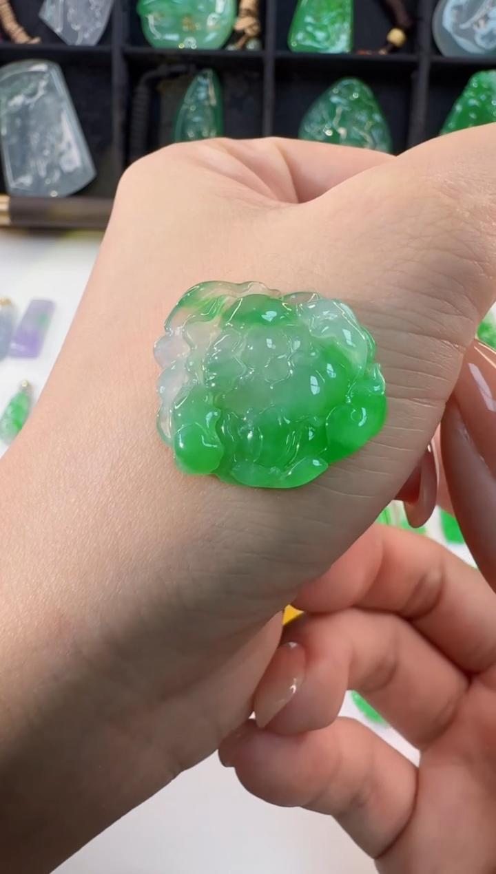 颈饰未镶嵌翡翠缅甸A货翡翠