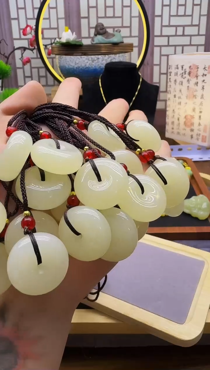 和田玉14K金镶嵌颈饰X65