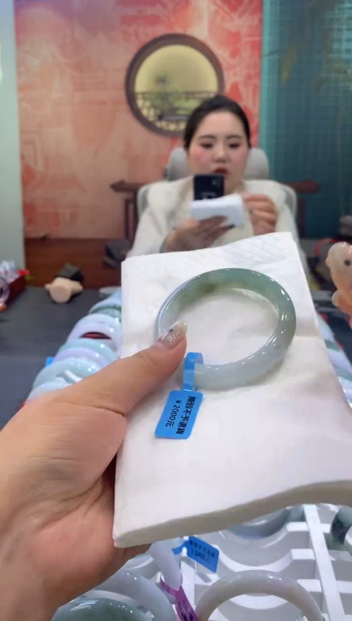 未镶嵌手镯翡翠多人00012023