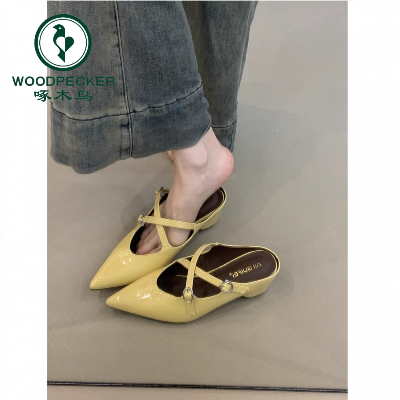 啄木鸟法式温柔包头半拖鞋女2025夏季新款晚风尖头坡跟搭扣凉拖鞋
