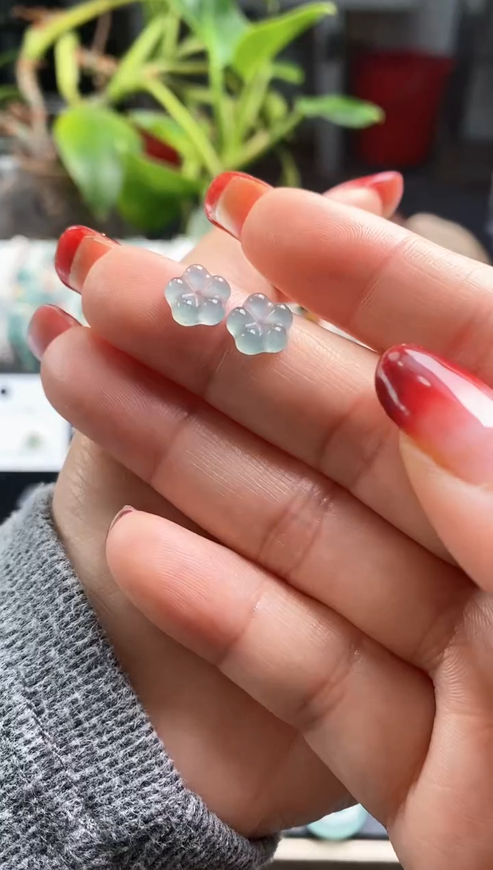 【闪购商品】翡翠散珠小花一对，开播福利