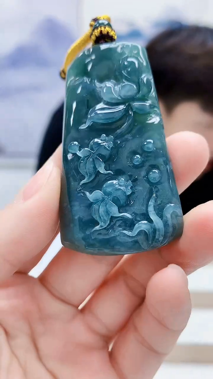 未镶嵌定制翡翠5145lr-毛货挂件110
