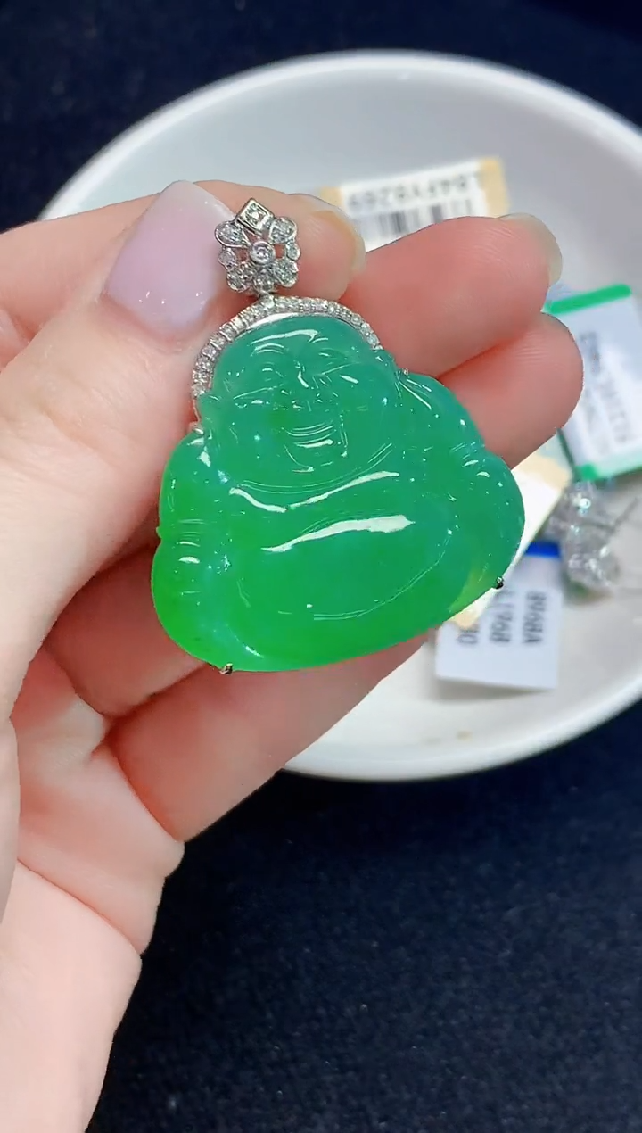 吊坠(不含链)18K金镶嵌翡翠多样性发其一