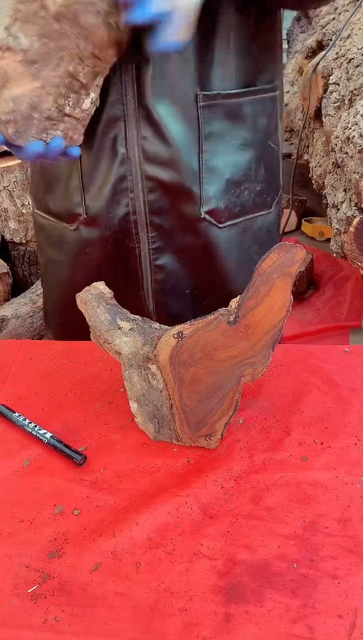 【闪购商品】枣木【32】号原木段，尺寸随行