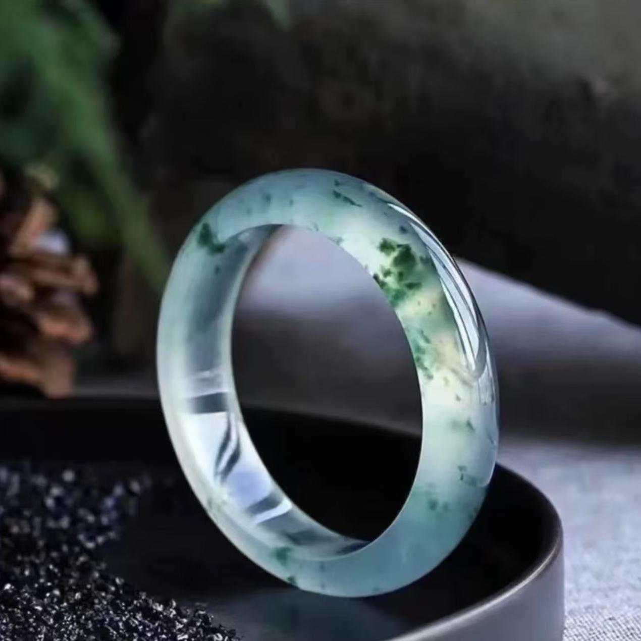 飘花女款百搭高档手镯精美时尚手镯