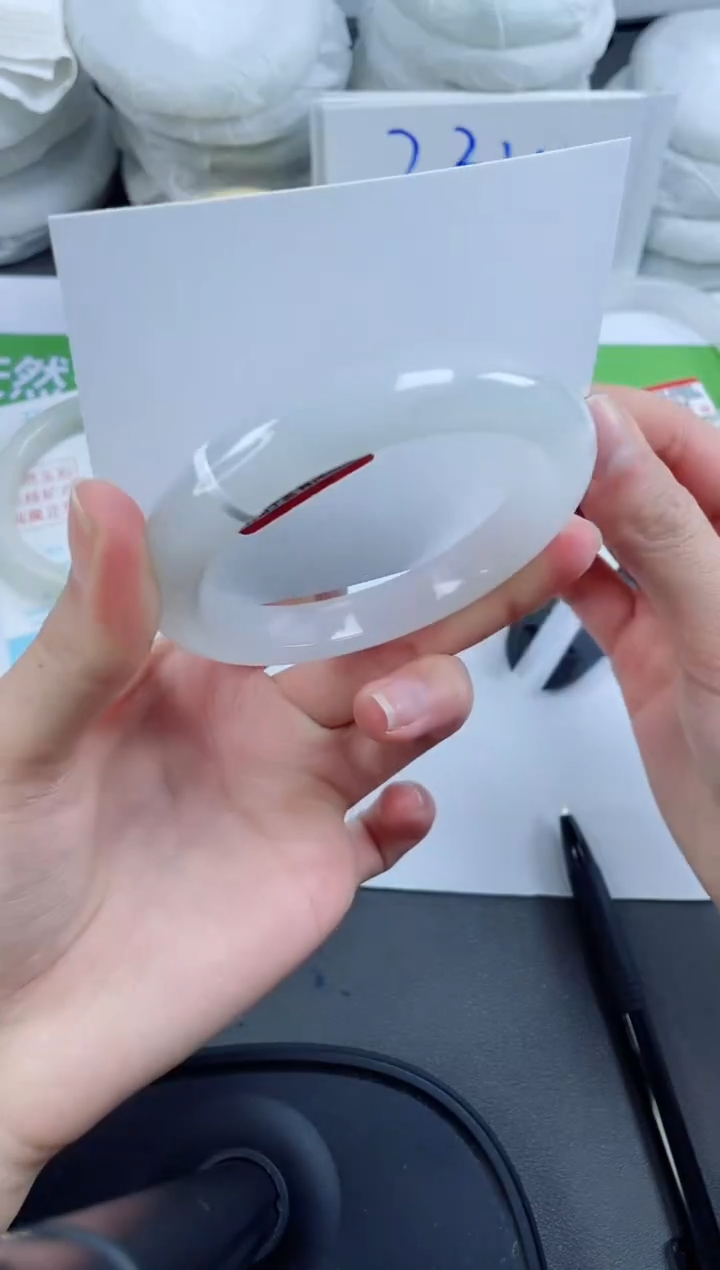 【闪购商品】石英质玉手镯未镶嵌172-58.3