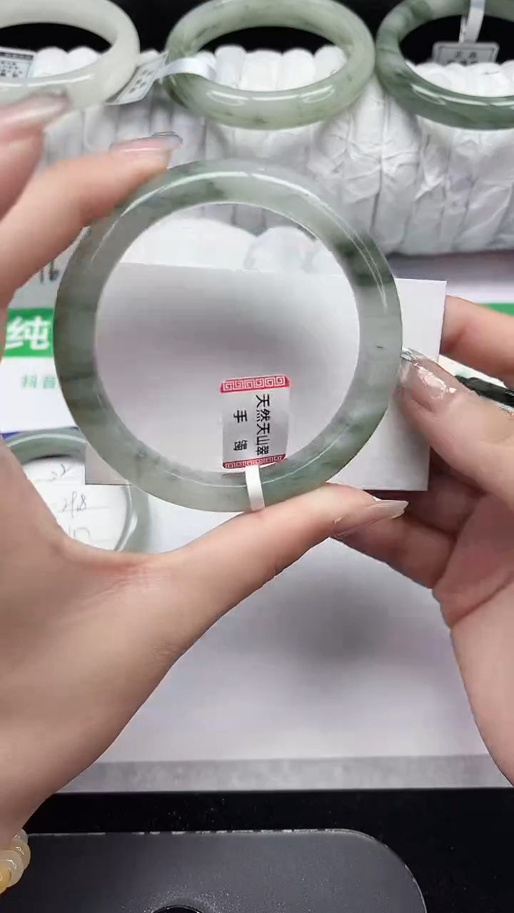 未镶嵌手镯石英质玉33-59/60