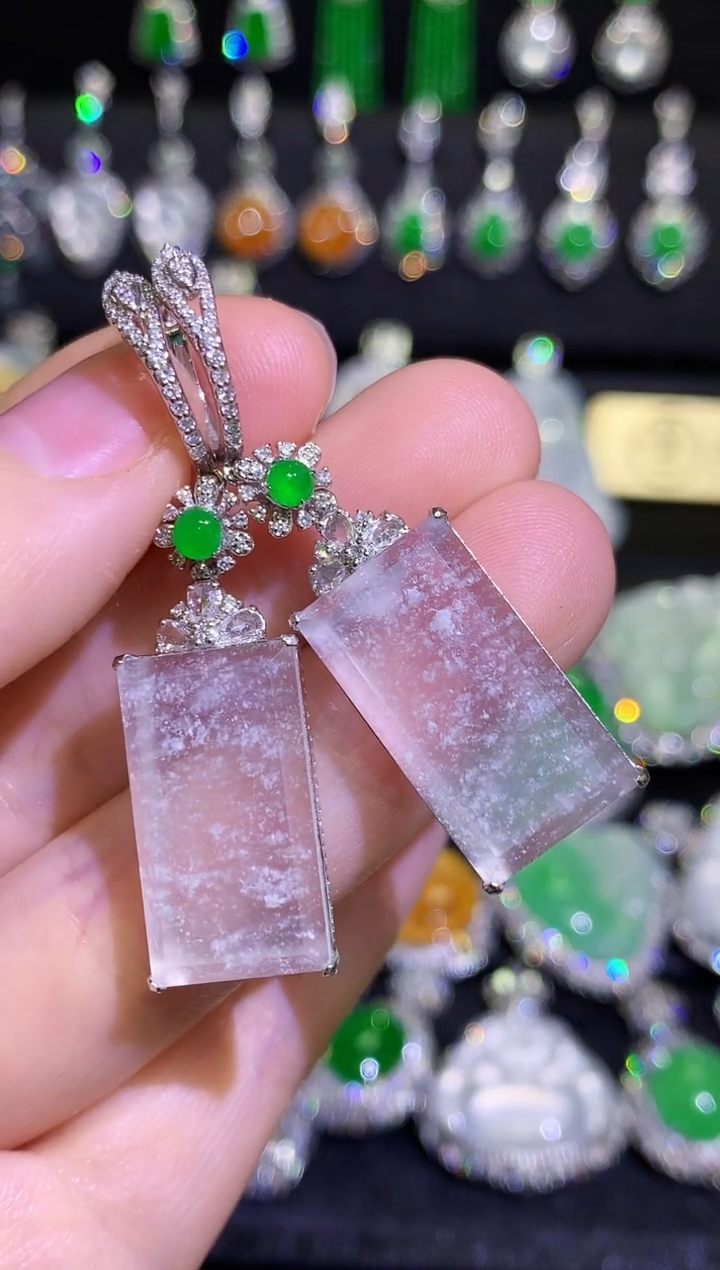 【闪购商品】翡翠耳饰18K金镶嵌玻璃种木那雪花棉耳坠