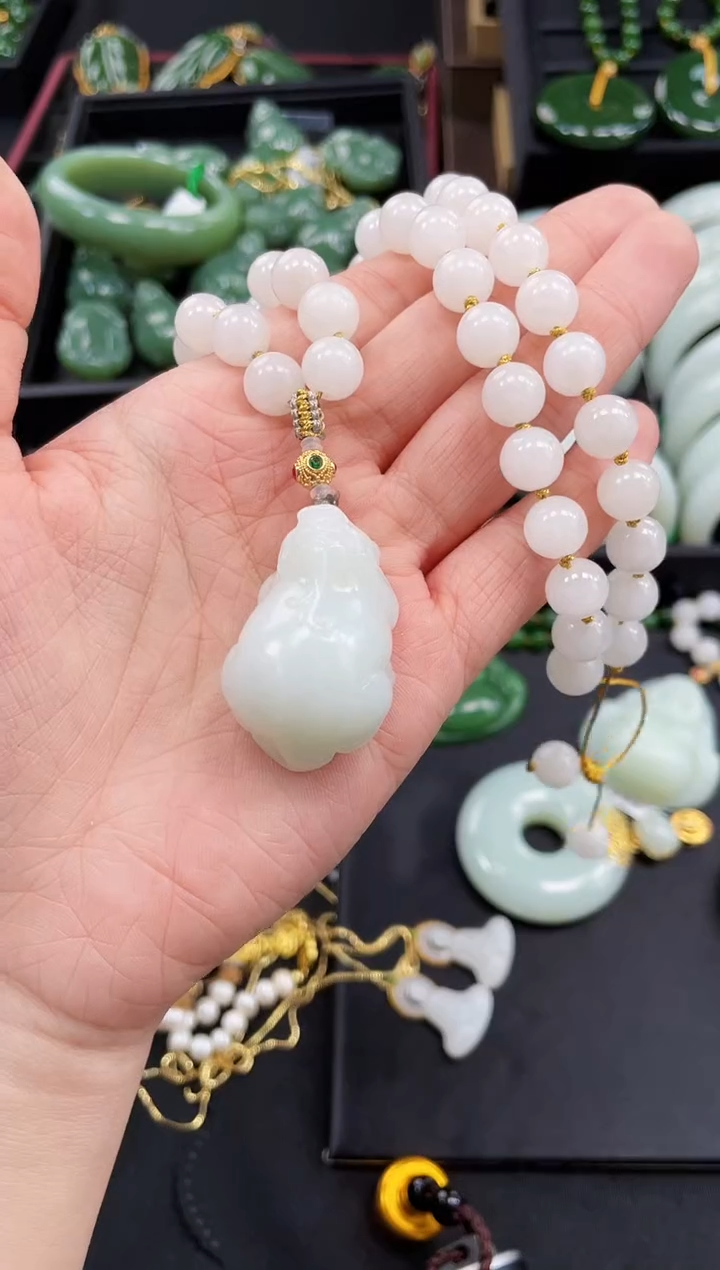 【闪购商品】和田玉套链18K金镶嵌40MM 多样性发一Z