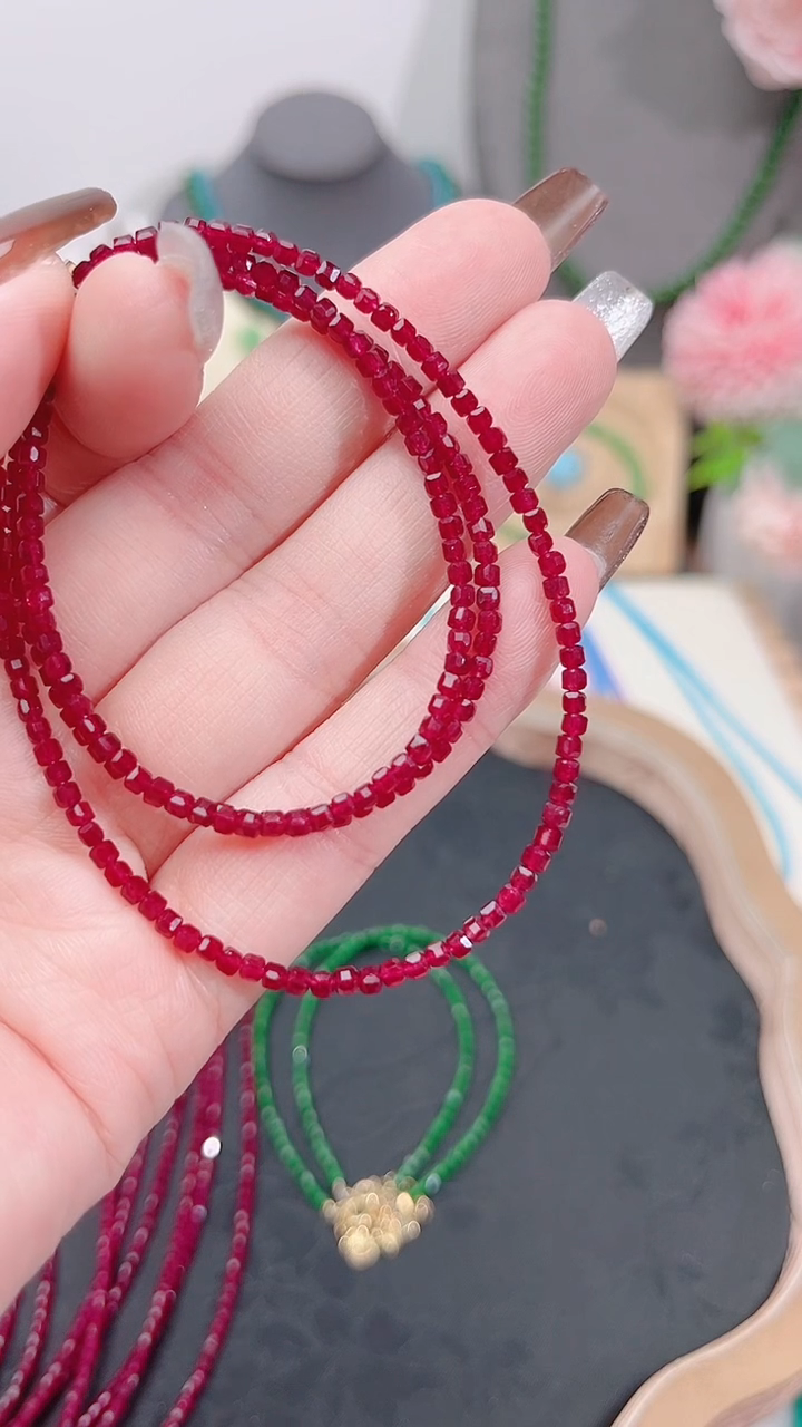 银S925镶嵌手链红宝石三圈姨妈99