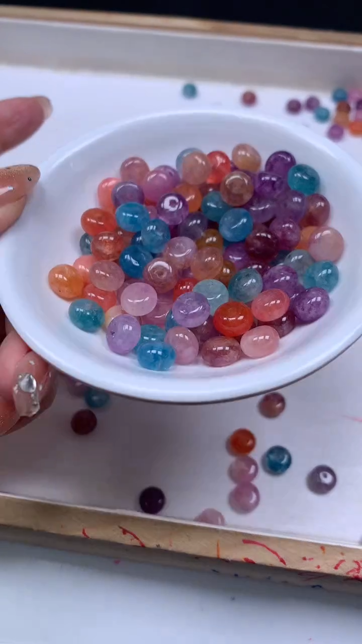 未镶嵌散珠碧玺D40 多彩碧玺5*8mm20个6.8元