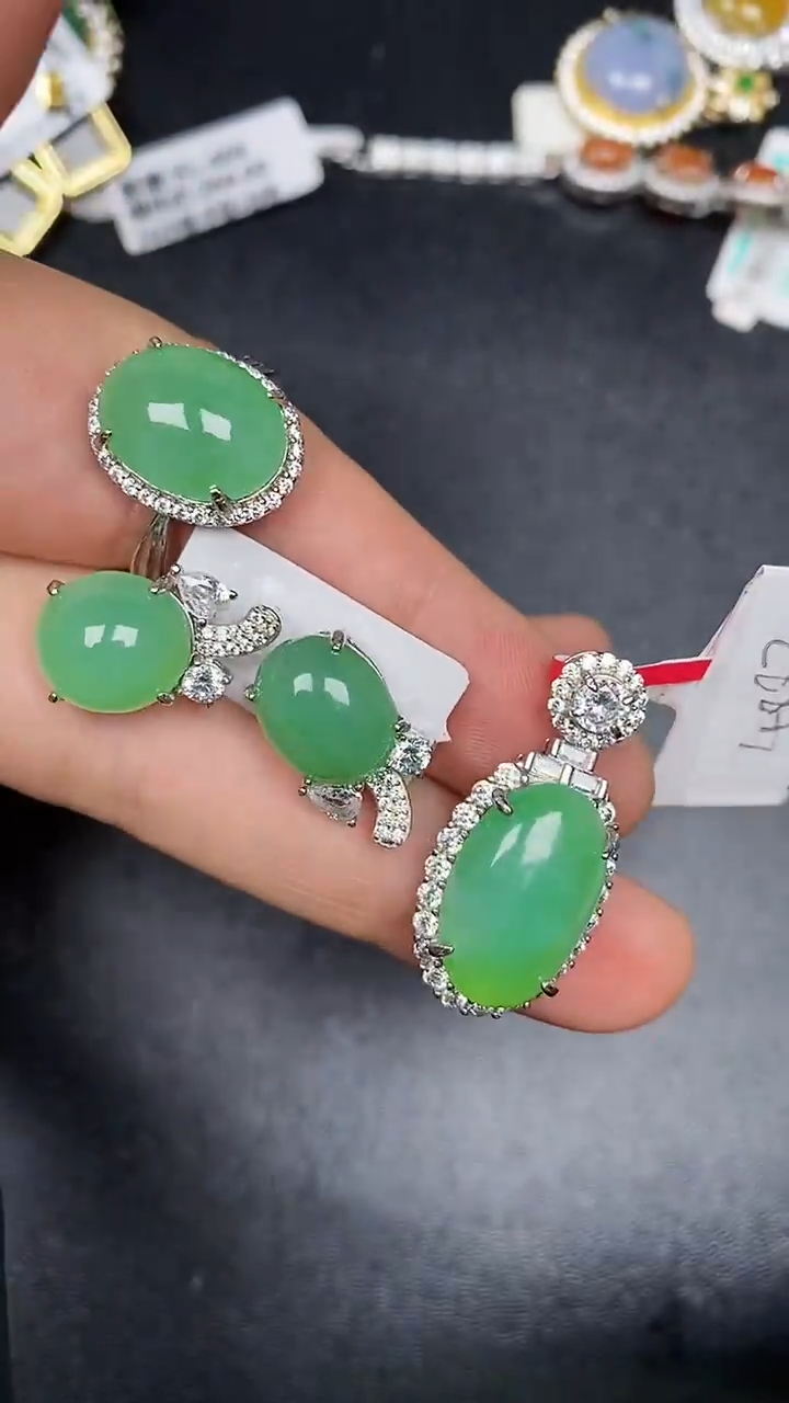 银S925镶嵌戒指翡翠8300