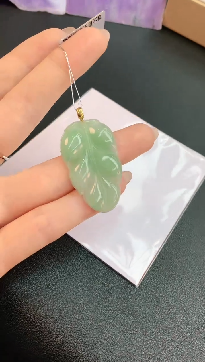 【闪购商品】翡翠颈饰18K金镶嵌赠礼盒证书 珍珍