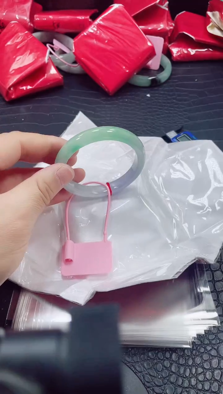 非金属无小哥106号手镯57.7圈口