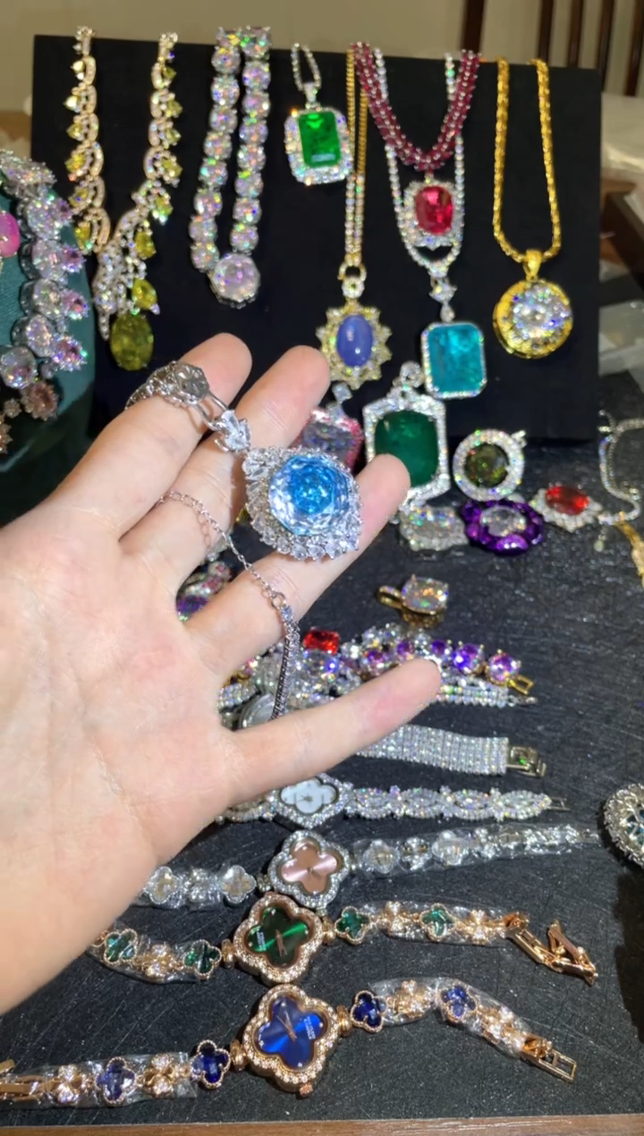 非金属无八****家简约气质经典百搭款A303