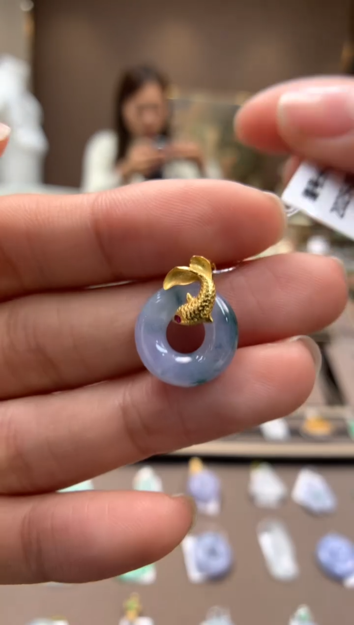 【闪购商品】翡翠颈饰18K金镶嵌甜甜圈